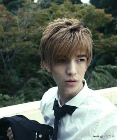 郭敬明为什么叫小四（郭敬明为啥叫四哥）